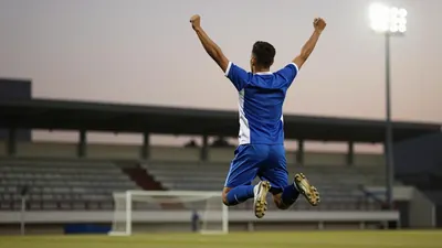 Glenavon FC secured a 4-2 away victory against Portadown in the Mid Ulster Cup, with goals from Quinn, Devine, Johnson...
